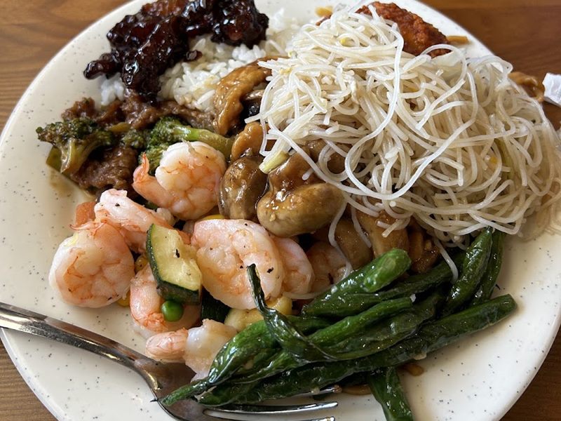 Elite Buffet food